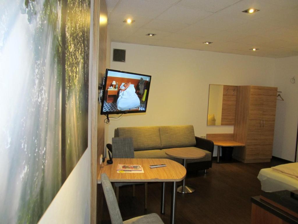 Zum Treppche Hotel Garni Gladenbach Bilik gambar